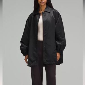 Lululemon 
Lightweight Oversized Coaches Jacket | Size small